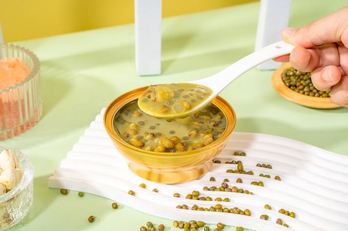 Natural Herbal Ingredients for Pandan Mung Bean Dessert latest company news about From Aroma to Antioxidants: Exploring the Benefits of Pandan Leaf 2