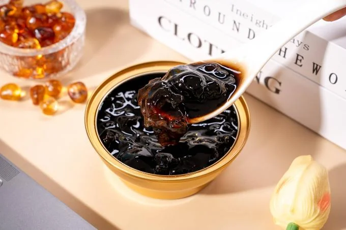 Herbal Sweetness Bulk Canned Soup Instant Meals Chaoshan Grass Cake Peach Gum