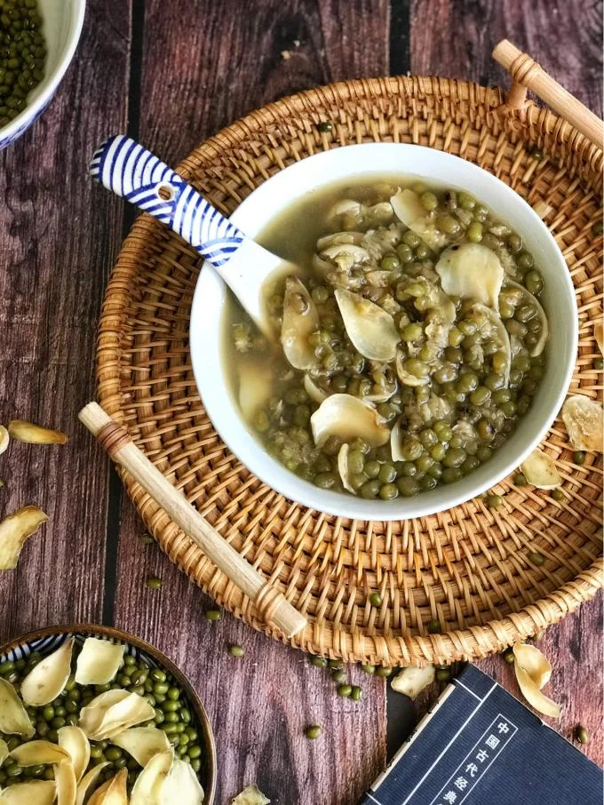 Tangerine peel Mung Bean Soup Traditional Chinese Herbal Dessert for Detox Cooling and Natural Healthy Drink