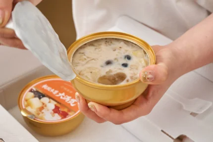 Peach Resin and Tapioca Full Topping Sweet Soup