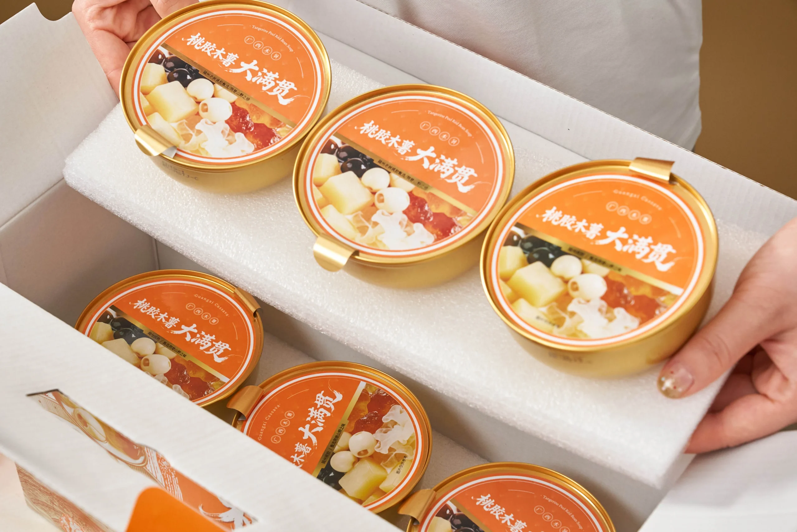 Peach Resin and Tapioca Full Topping Sweet Soup