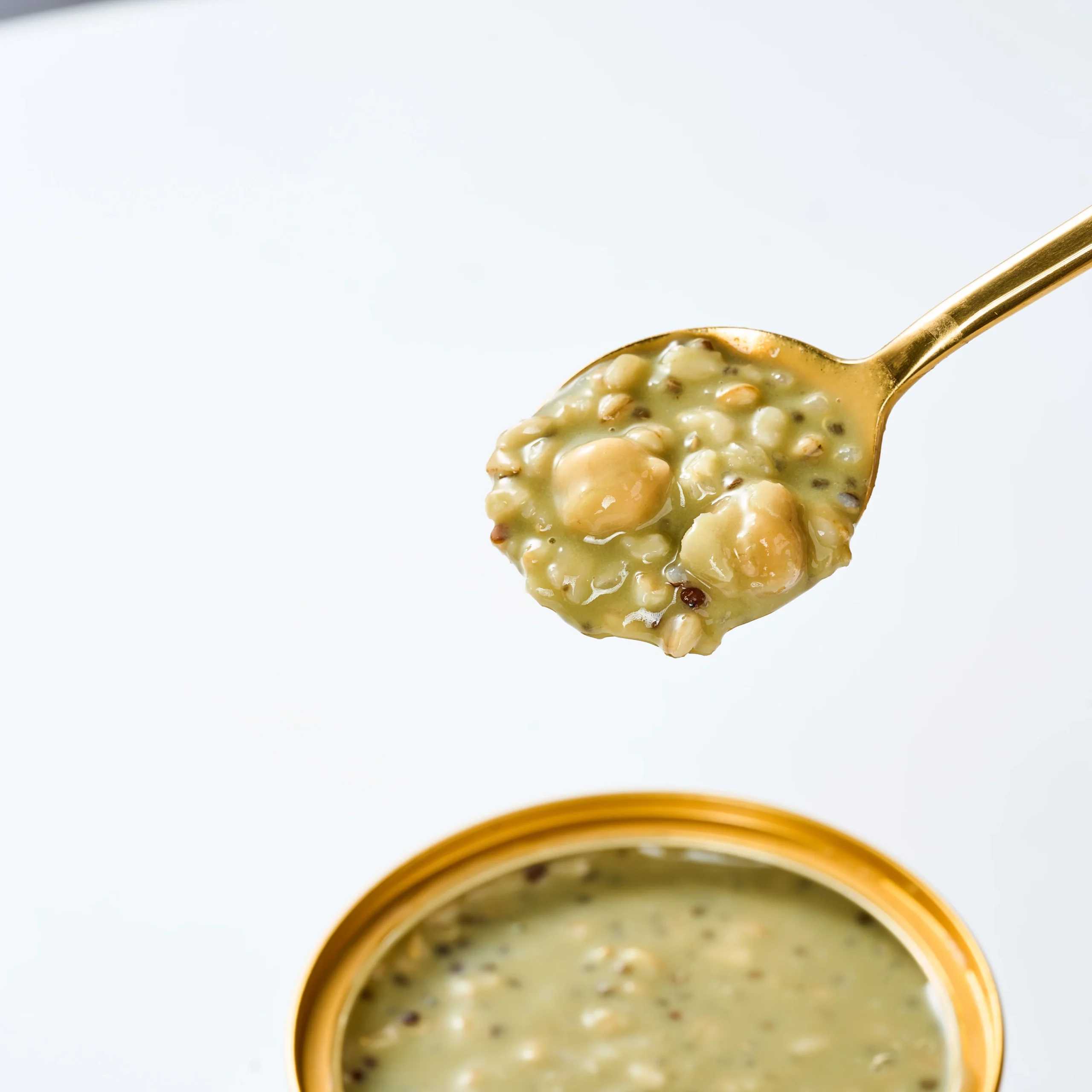 Velvety Milk-Infused Kale Moringa Chia Seed Oat Congee: Gluten-Free High-Satiety Breakfast to Curb Mid-Morning Cravings - Εικόνα 2